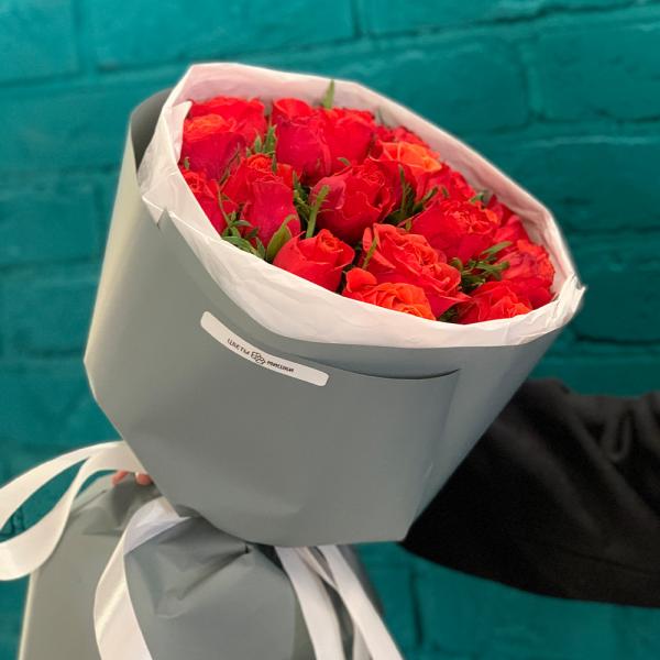 21 роза  “Малина“