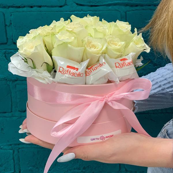 21 белая роза “Милена“