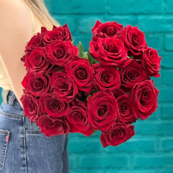 21 красная роза “Сиеста“