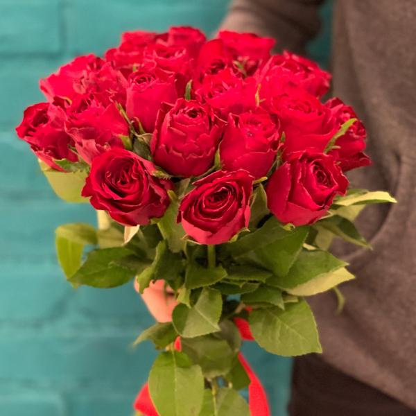 21 красная роза “Алая любовь“