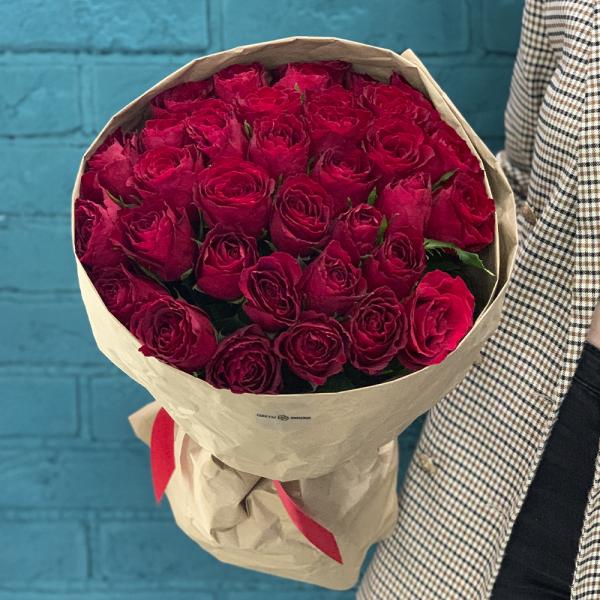 35 красных роз “Палящее солнце“