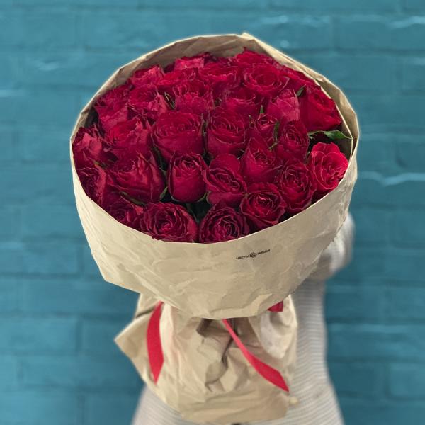 35 красных роз “Палящее солнце“