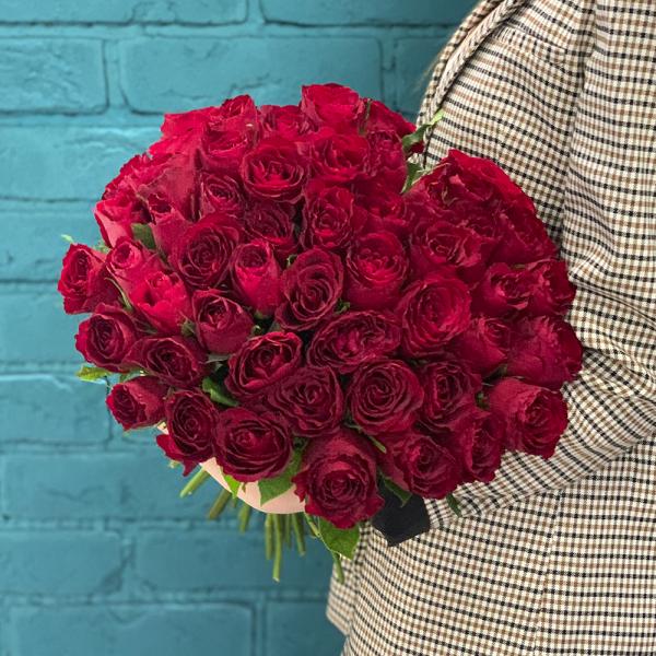 51 красная роза “Пустынное сокровище“