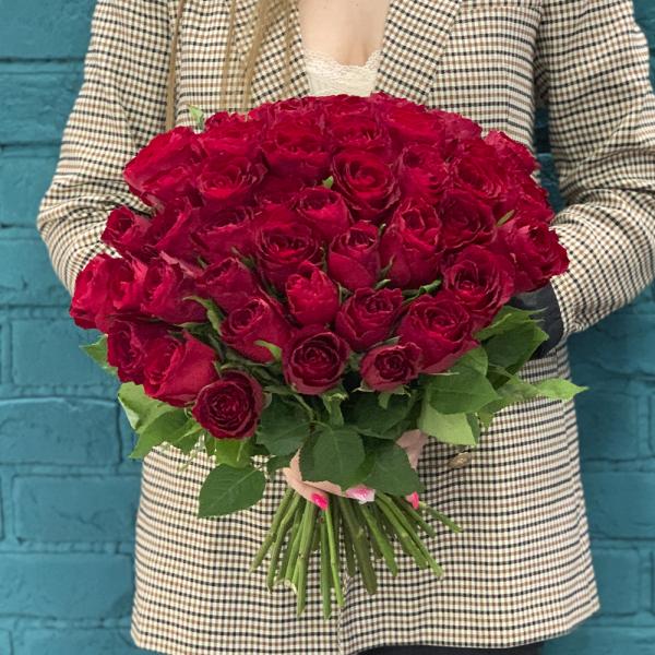 51 красная роза “Пустынное сокровище“