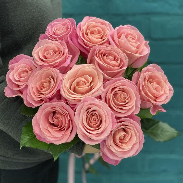 13 роз “Розовая пантера“