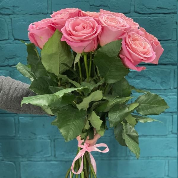 13 роз “Розовая пантера“