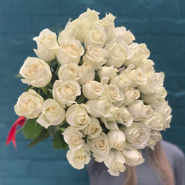 51 белая роза “Венский лес “