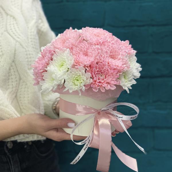 Коробка с хризантемами "Нежное признание"