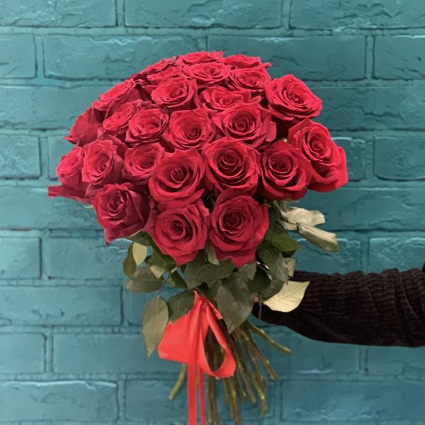25 красных роз "Страстное признание"