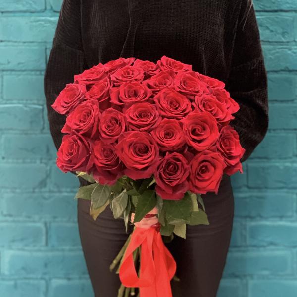 25 красных роз "Страстное признание"