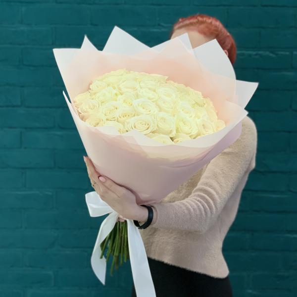 41 белая роза "Взбитые сливки"