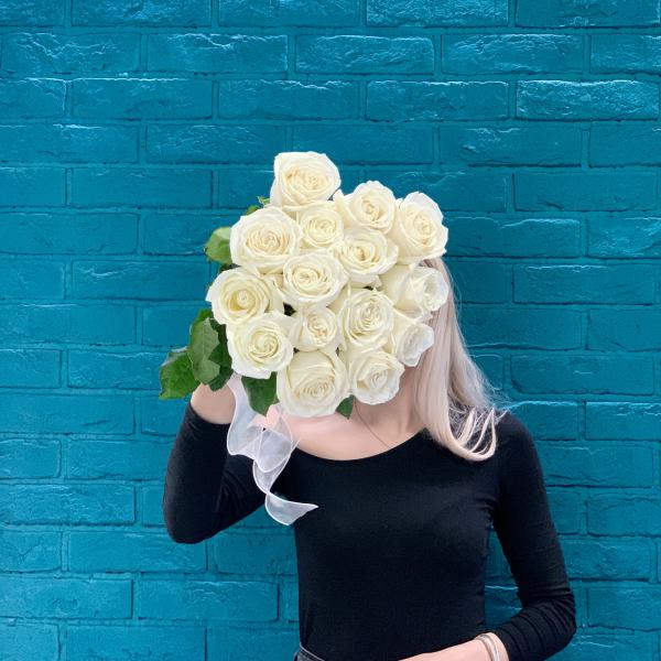 15 белых роз "Нежная мечта"