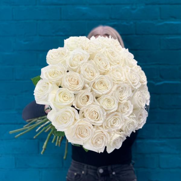 35 роз "Жемчужный шарм"