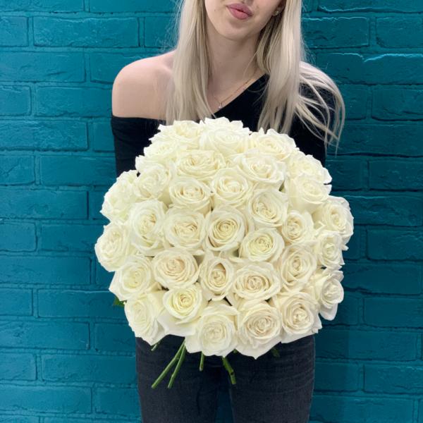 35 роз "Жемчужный шарм"