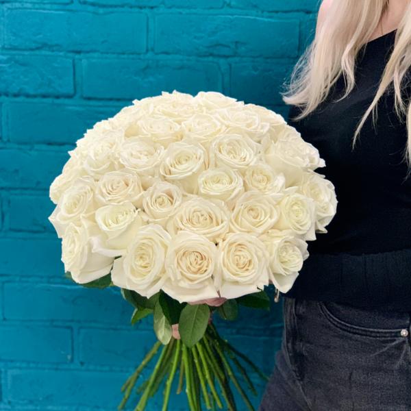 35 роз "Жемчужный шарм"