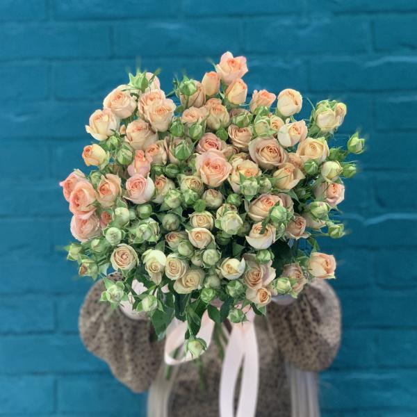 11 кустовых роз "Весеннее чувство"