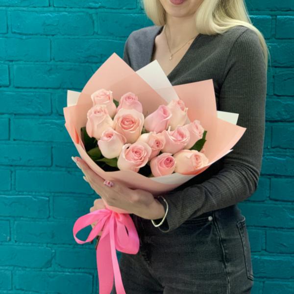 13 розовых роз "Блаженство"