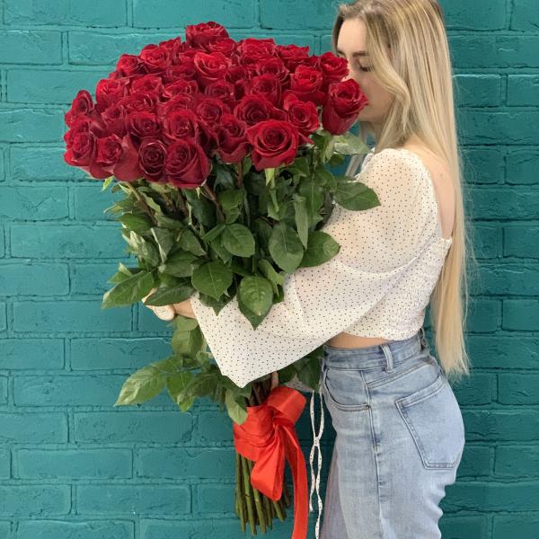 37 красных роз 80см "Возвышенная любовь" 