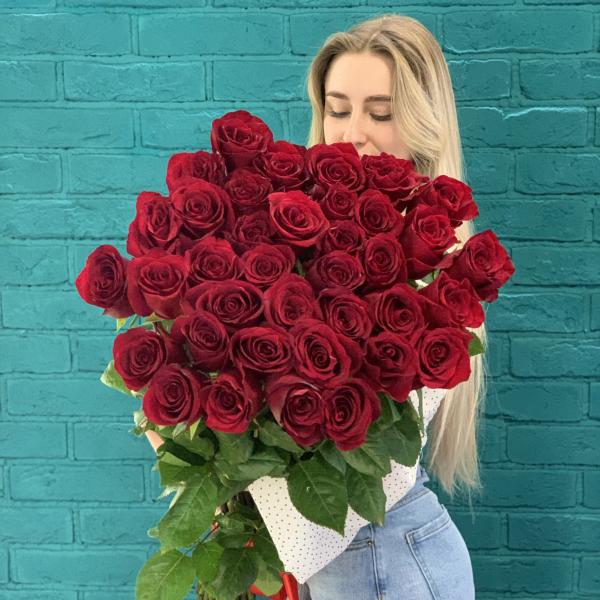37 красных роз 80см "Возвышенная любовь" 