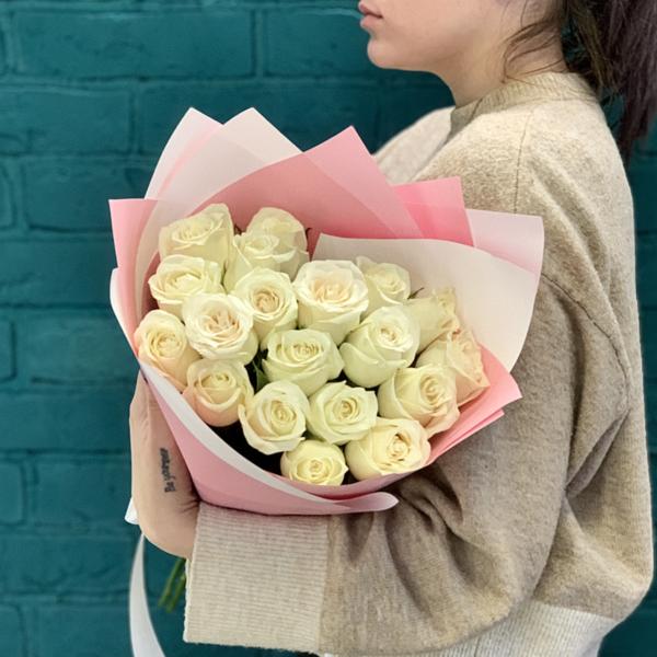 19 белых роз "Самой любимой" 