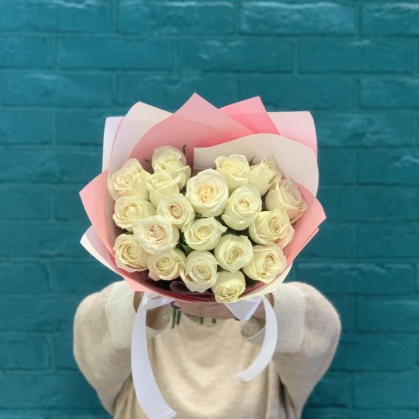 19 белых роз "Самой любимой" 