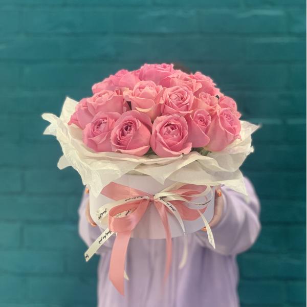  25 розовых  роз "Клубничный коктейль"  