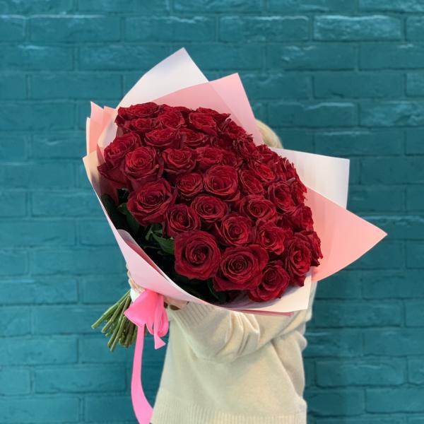 45 красных роз "Огненный поцелуй"