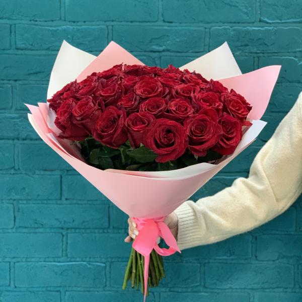 45 красных роз "Огненный поцелуй"