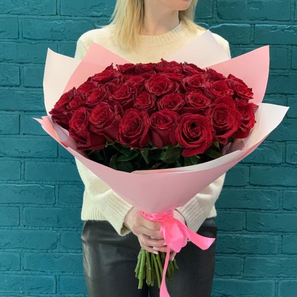 45 красных роз "Огненный поцелуй"