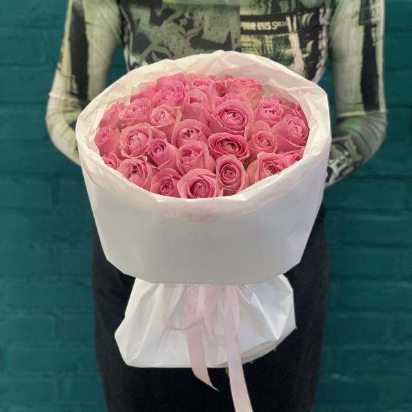 33 розовые розы "Грёзы"