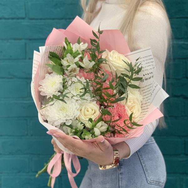 Роза и альстромерия "Харли"